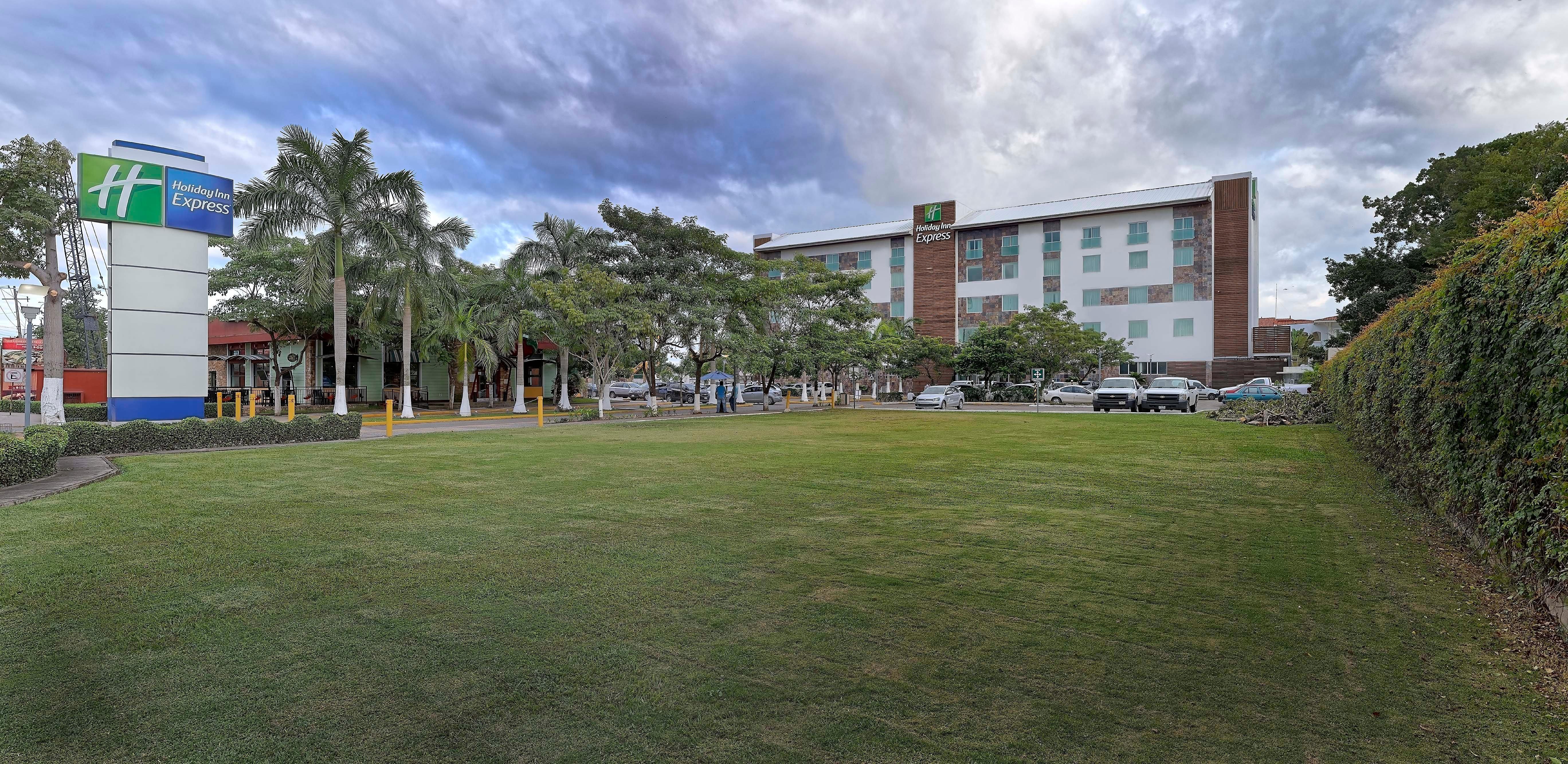 Holiday Inn Express Villahermosa By Ihg Εξωτερικό φωτογραφία